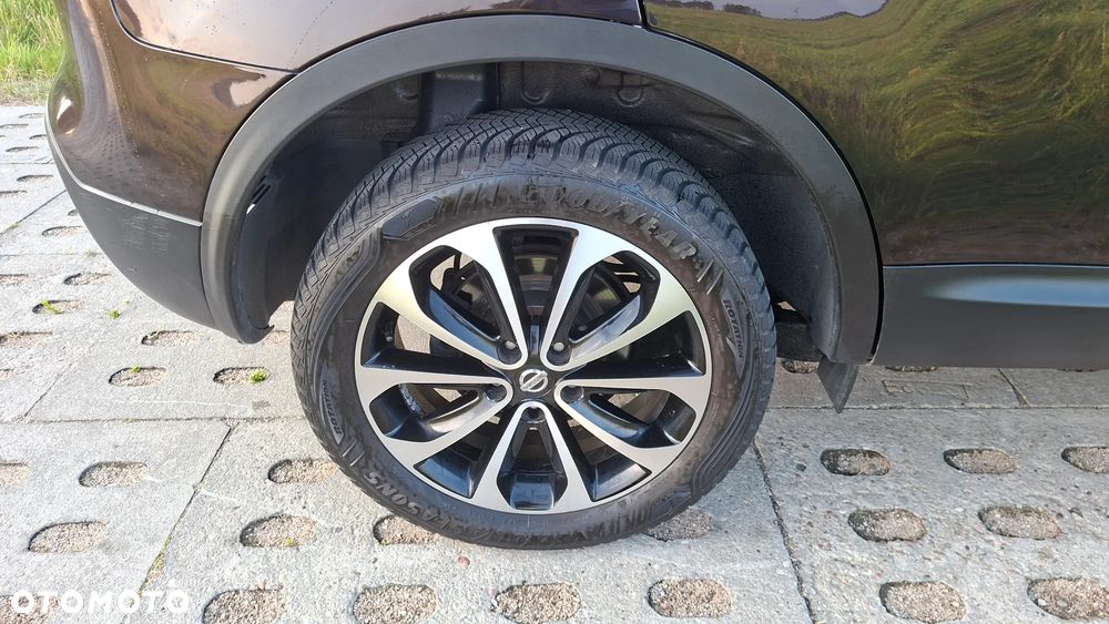 Nissan Qashqai 2.0 dCi Visia EU5 - 12