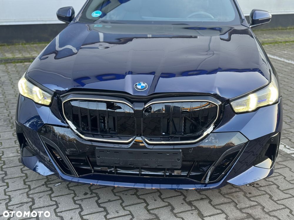 BMW Seria 5 540d xDrive - 10