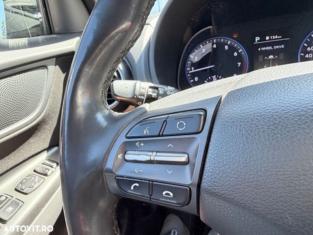 Hyundai KONA 1.6 T-GDI 4WD Aut. Premium - 26