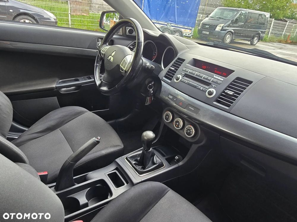Mitsubishi Lancer 1.8 Intense - 7