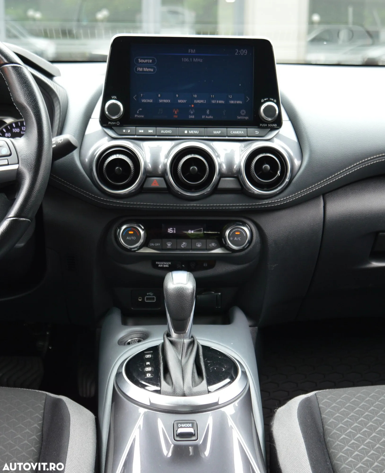 Nissan Juke DIG-T DCT N-Connecta - 21