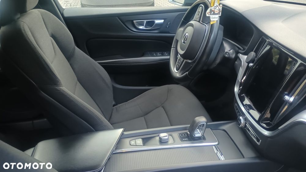 Volvo V60 B4 D R-Design - 5