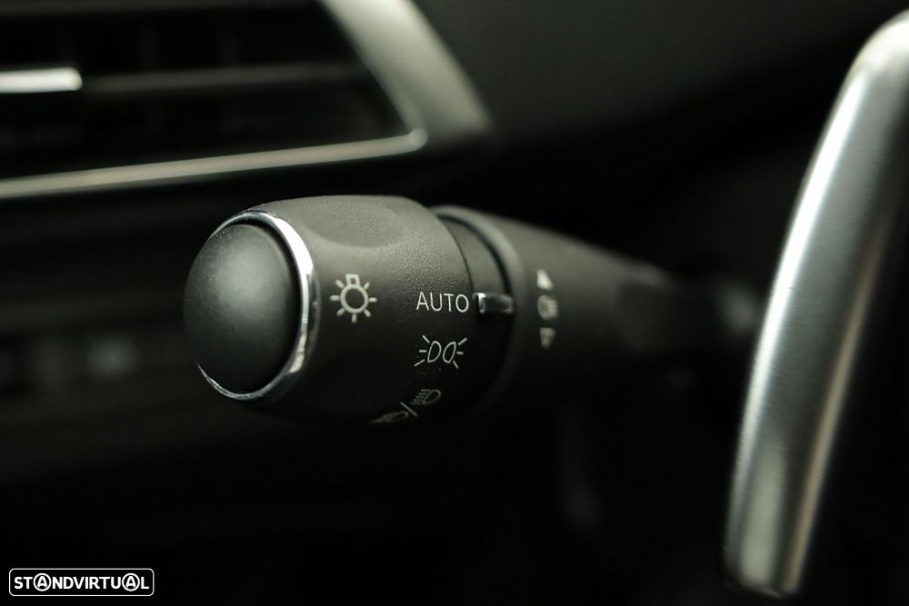 Peugeot 3008 1.6 Hybrid Allure Pack e-EAT8 - 19