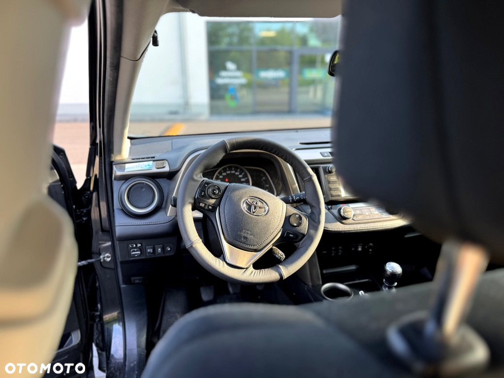 Toyota RAV4 - 14