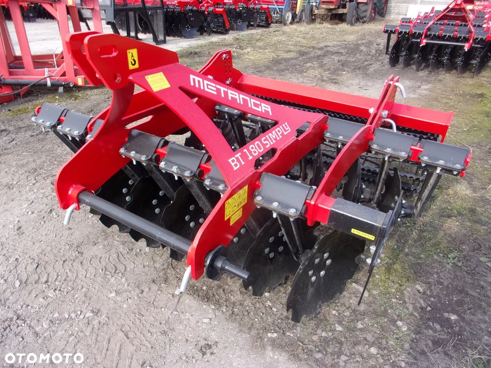 Akpil Brona Talerzowa Ciężka Hydraulicznie Składana BTCH 40 Euro-Masz, Brona talerzowa kompaktowa BT250, BT270, BT300 Metanga, Bomet, Euro-Masz; Brona talerzowa mini-simply BT160, BT180, BT200, BT220 Metanga, Euro-Masz, Brona talerzowa 2-walcowa typu "V", 4-walcowa typu "X" Bomet, Akpil - 34