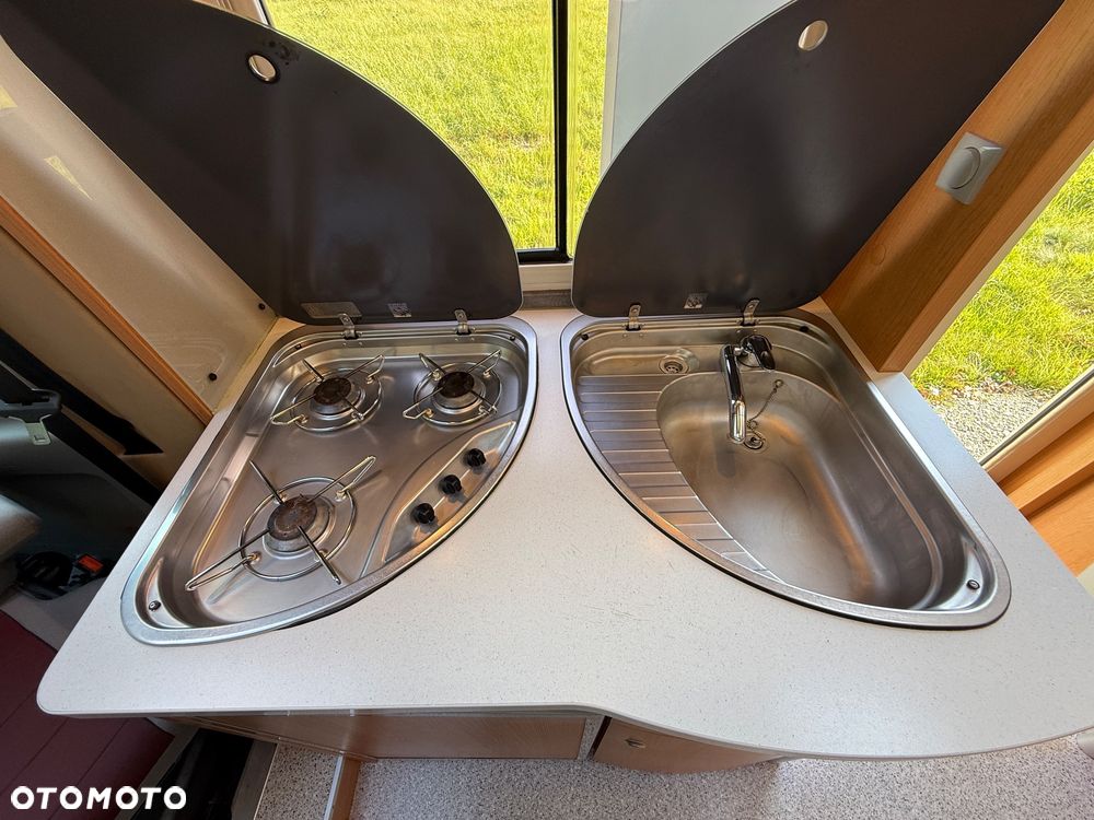 Renault Knaus Sun TI 650 - 23