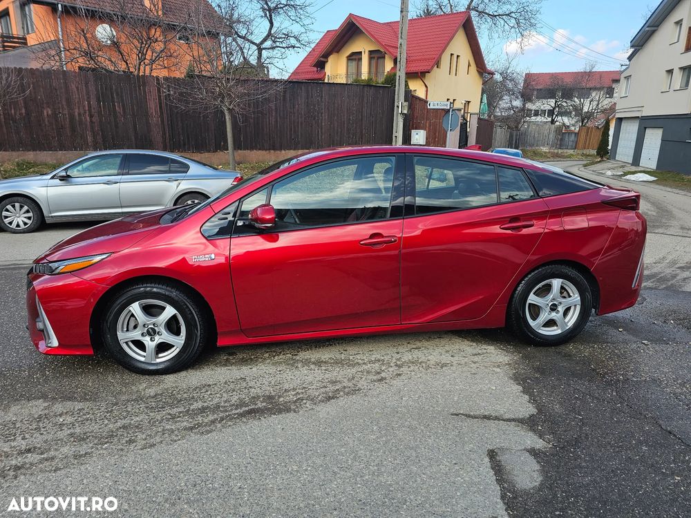 Toyota Prius 1.8 HSD Dynamic - 2