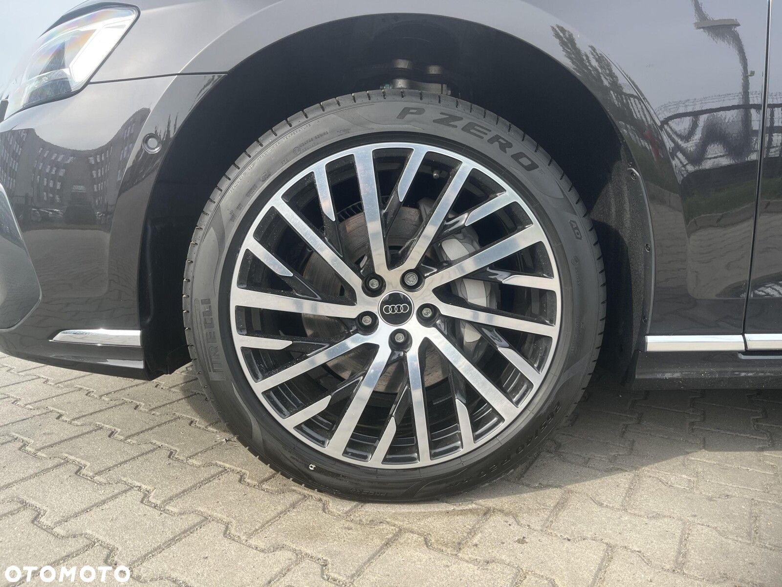 Audi A8 - 10