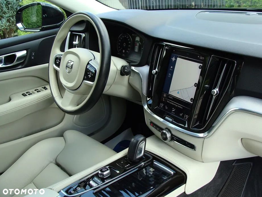 Volvo V60 T6 AWD Recharge Geartronic Inscription Expression - 11
