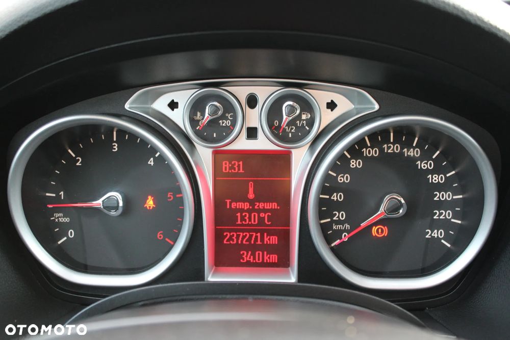 Ford Kuga 2.0 TDCi 4x4 Titanium - 29