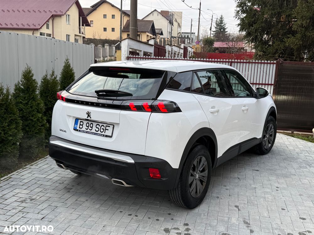 Peugeot 2008 PureTech 130 EAT8 Active - 9