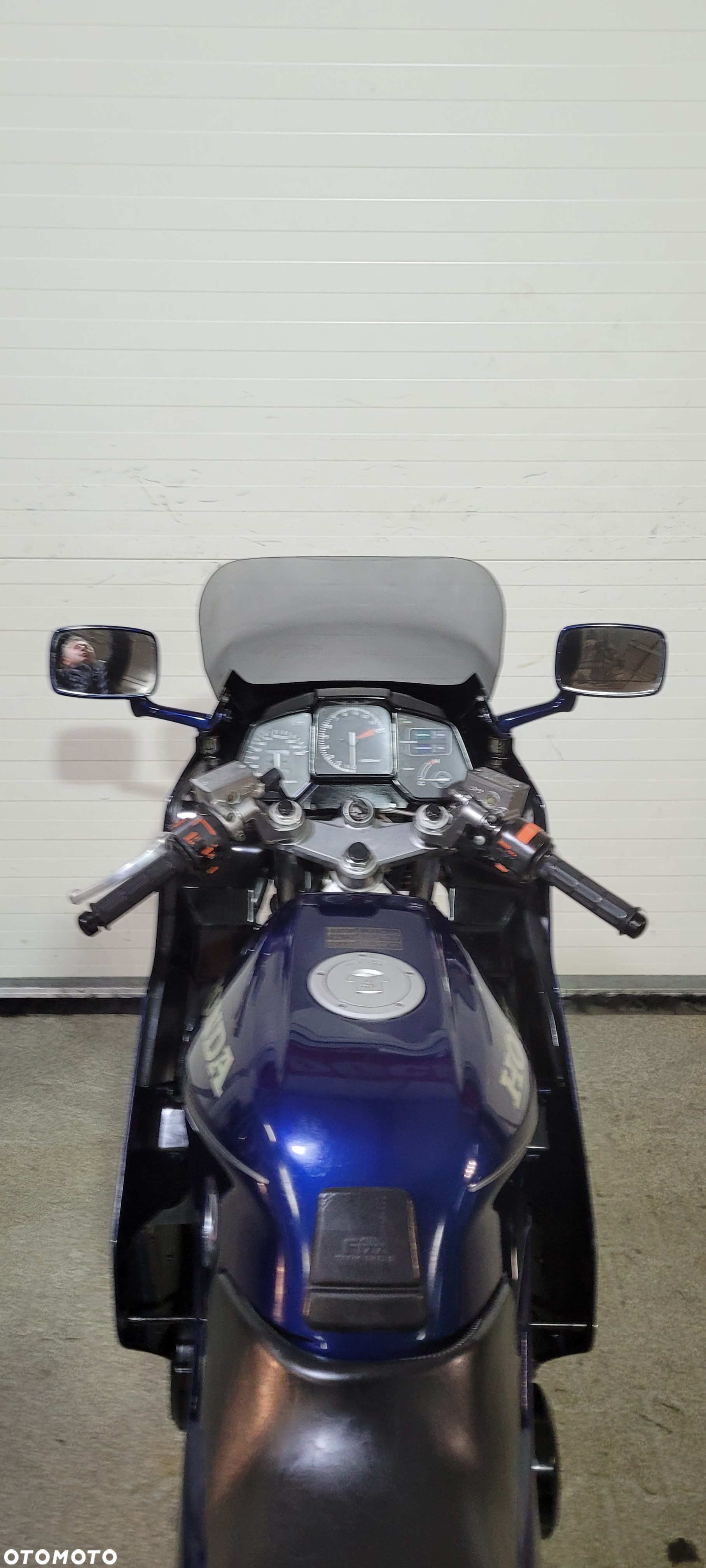 Honda VF - 32