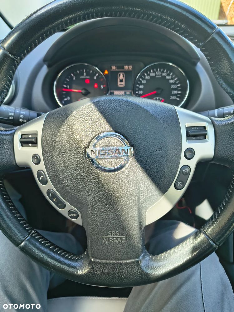 Nissan Qashqai - 12