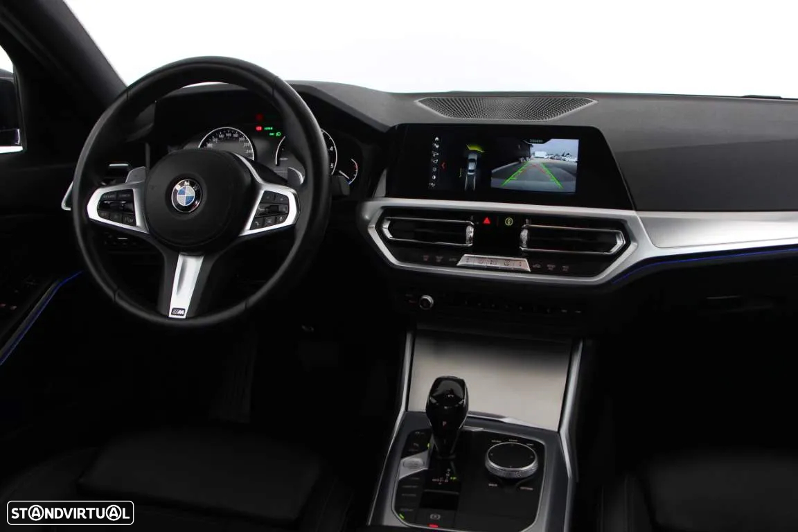 BMW 320 d Auto - 2