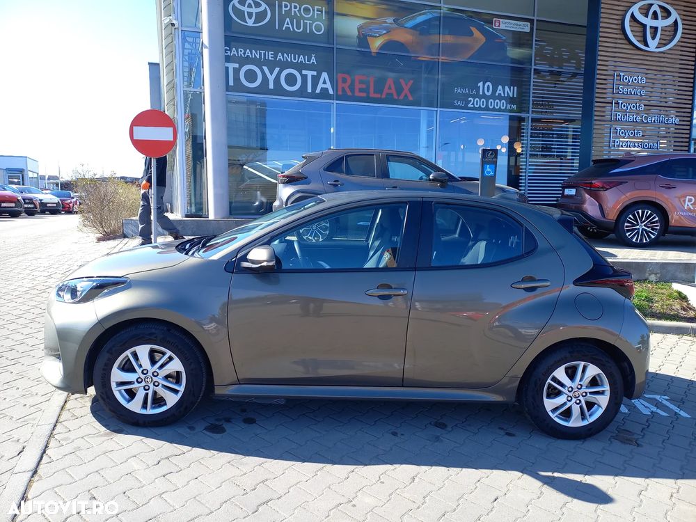 Toyota Yaris 1.5 VVT-i HSD Dynamic - 8