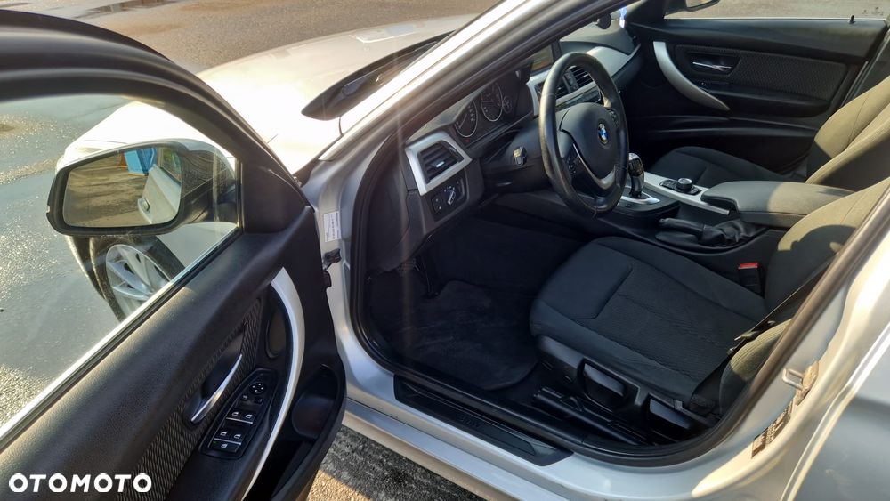 BMW Seria 3 318d Advantage - 16