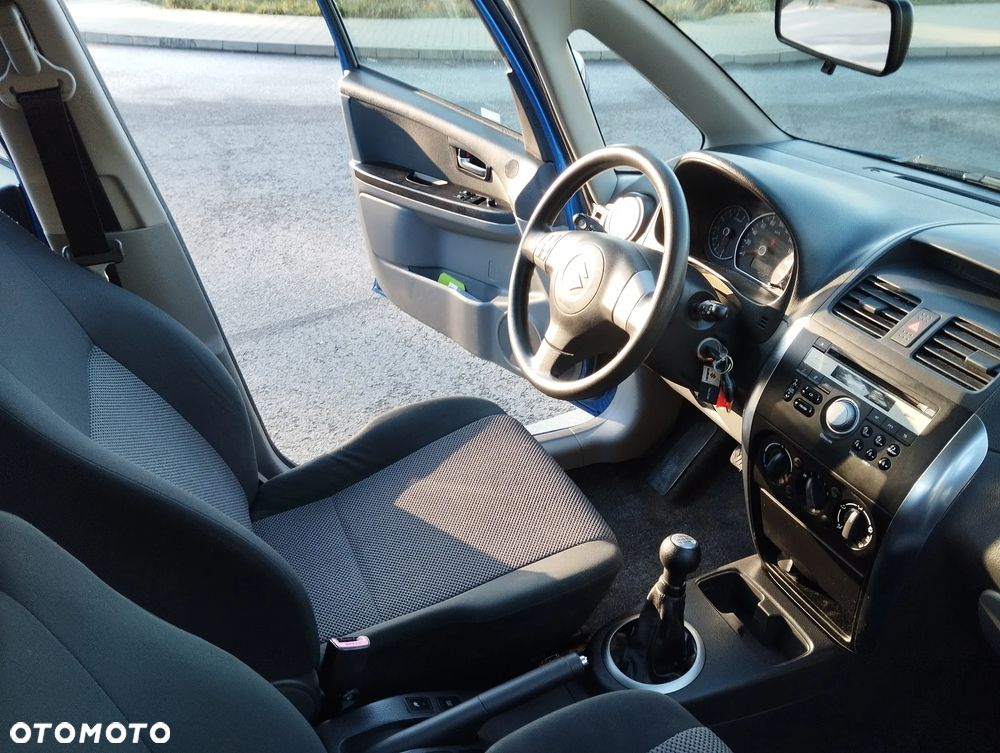 Suzuki SX4 1.6 VVT 4x2 Comfort - 12