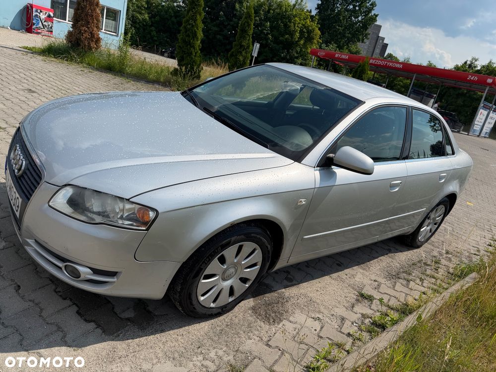 Audi A4 Limousine - 7
