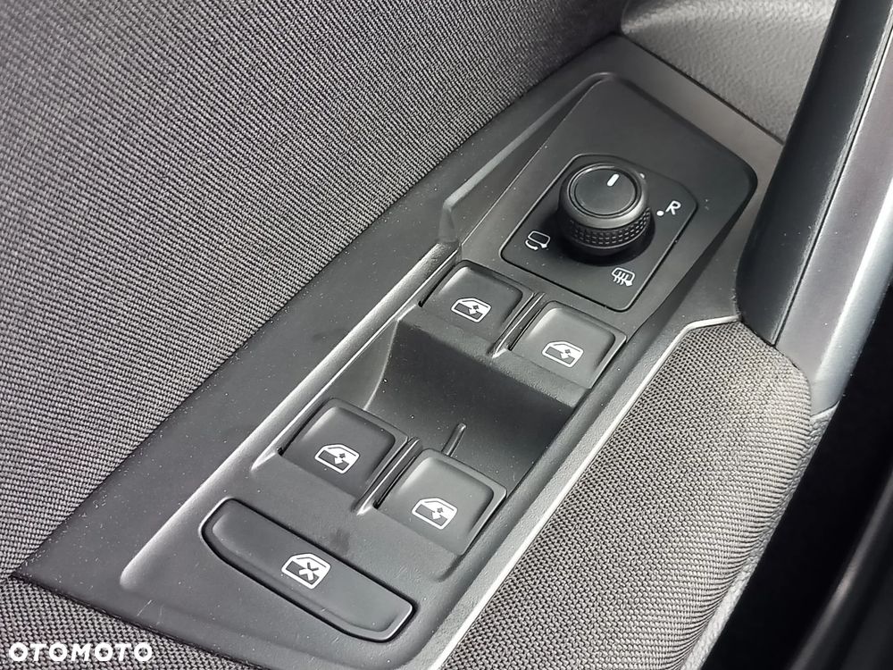 Volkswagen Tiguan ver-1-5-tsi-evo-trendline-dsg-7os - 24
