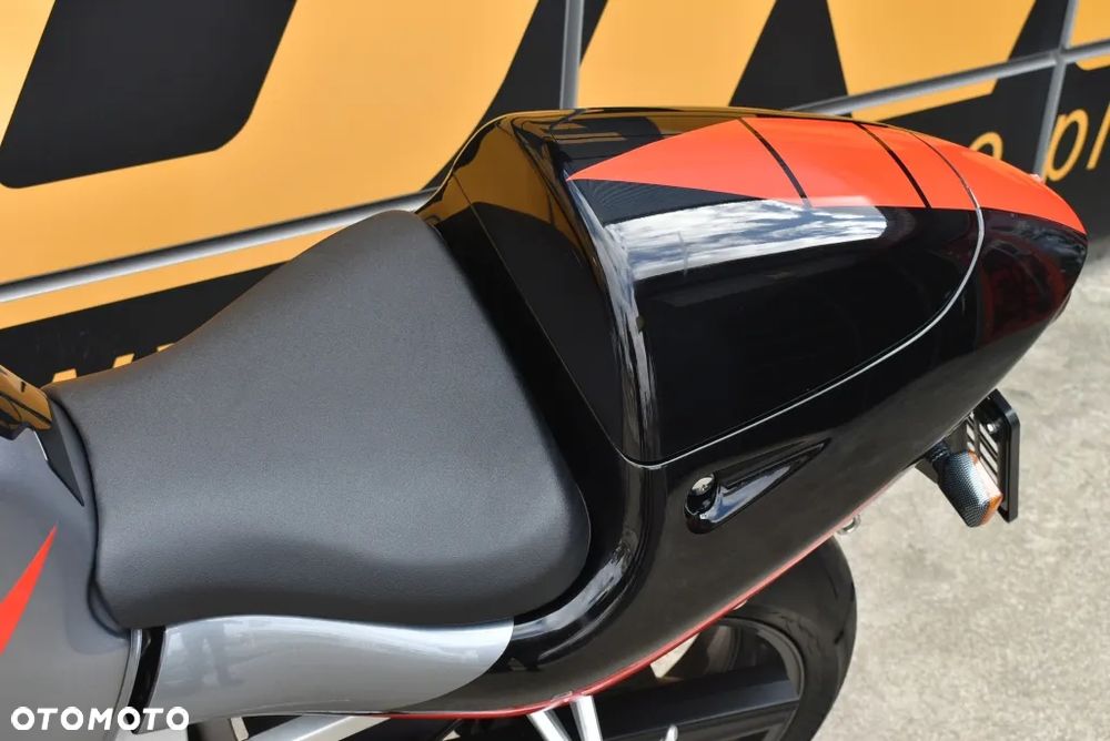 Suzuki GSX-R - 13