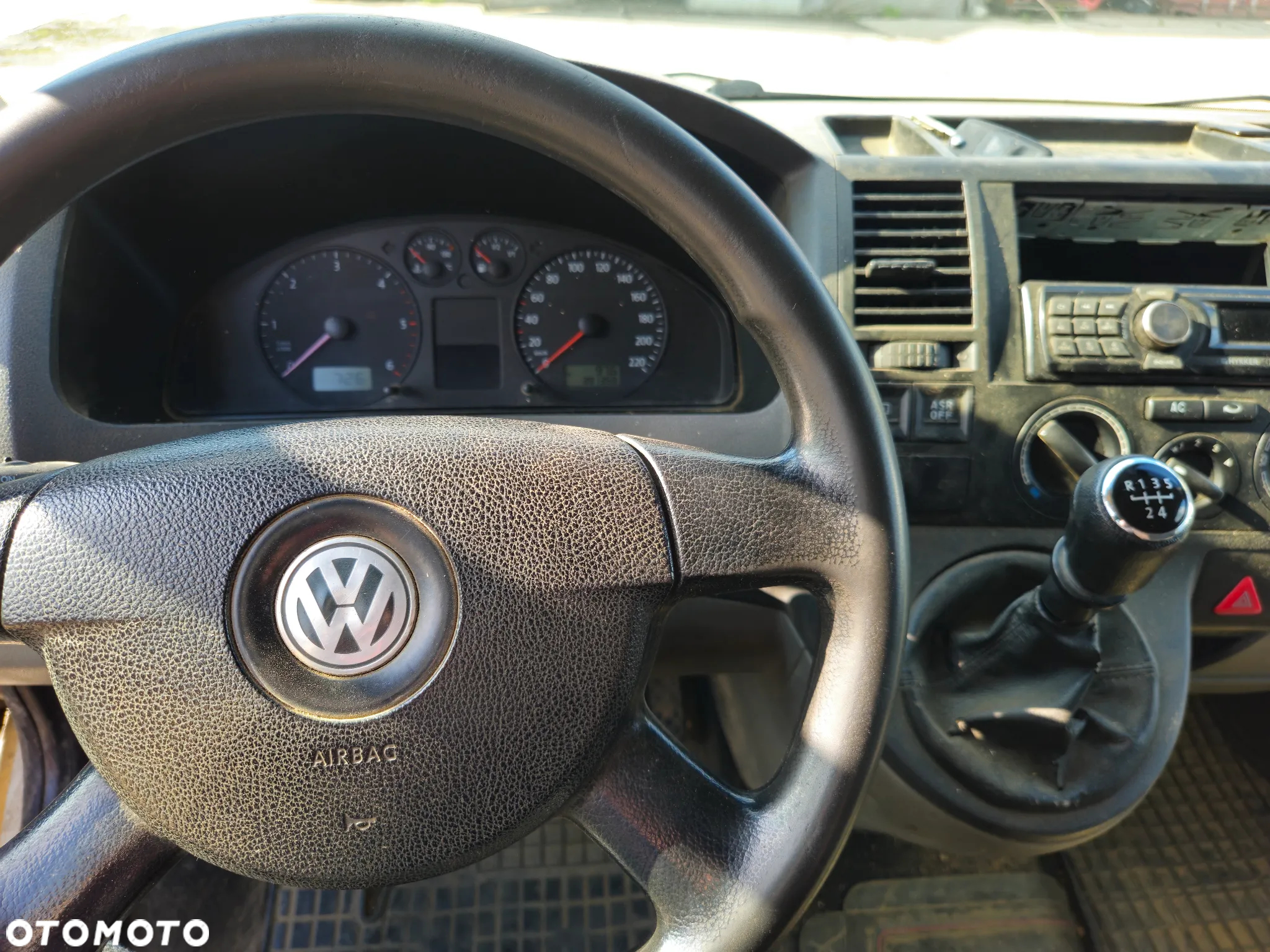 Volkswagen T5 - 12