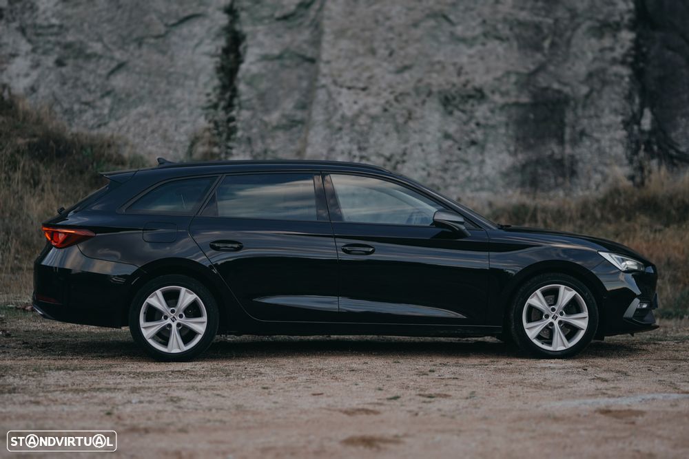 SEAT Leon ST 2.0 TDI DSG FR Black Edition - 14