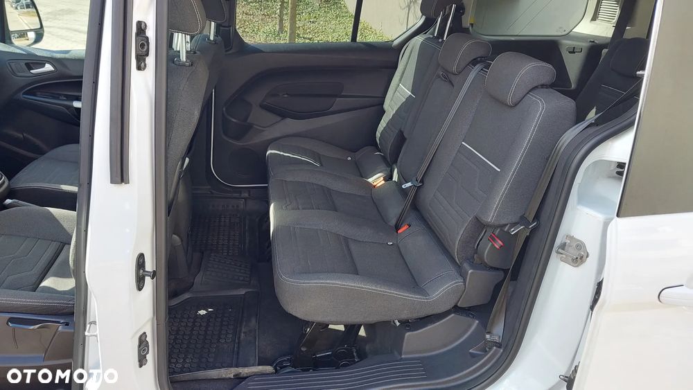 Ford Tourneo Connect Grand - 10