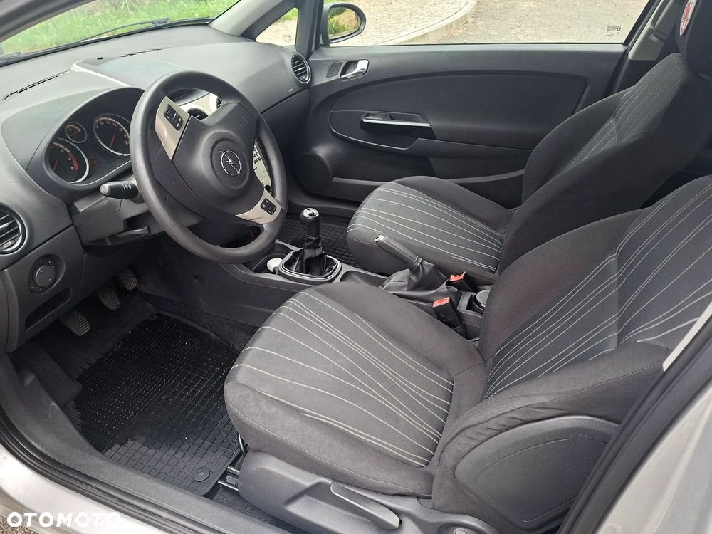 Opel Corsa 1.2 16V - 7