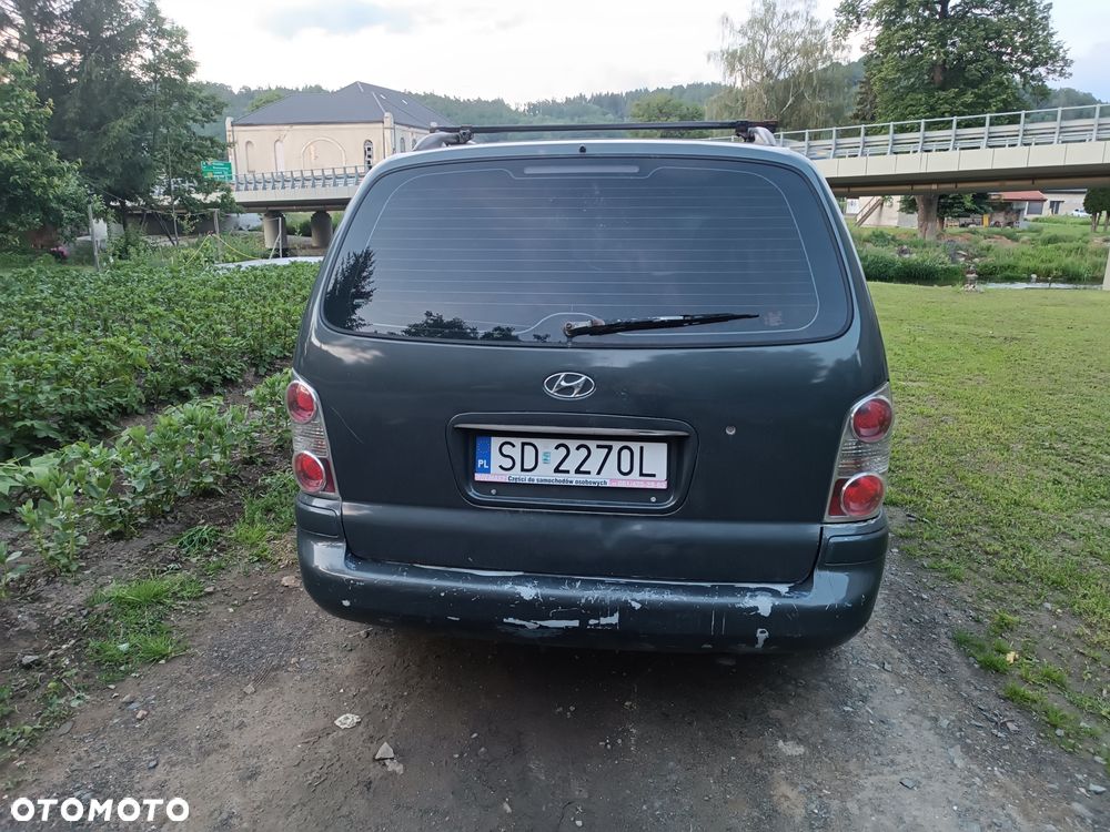 Hyundai Trajet - 3