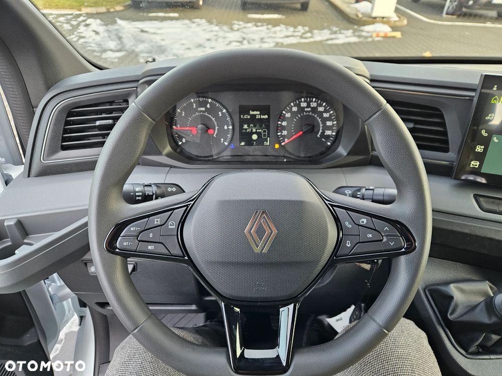 Renault nowy Master RWD bliźniaki DOKA skrzynia 3,1 - 17