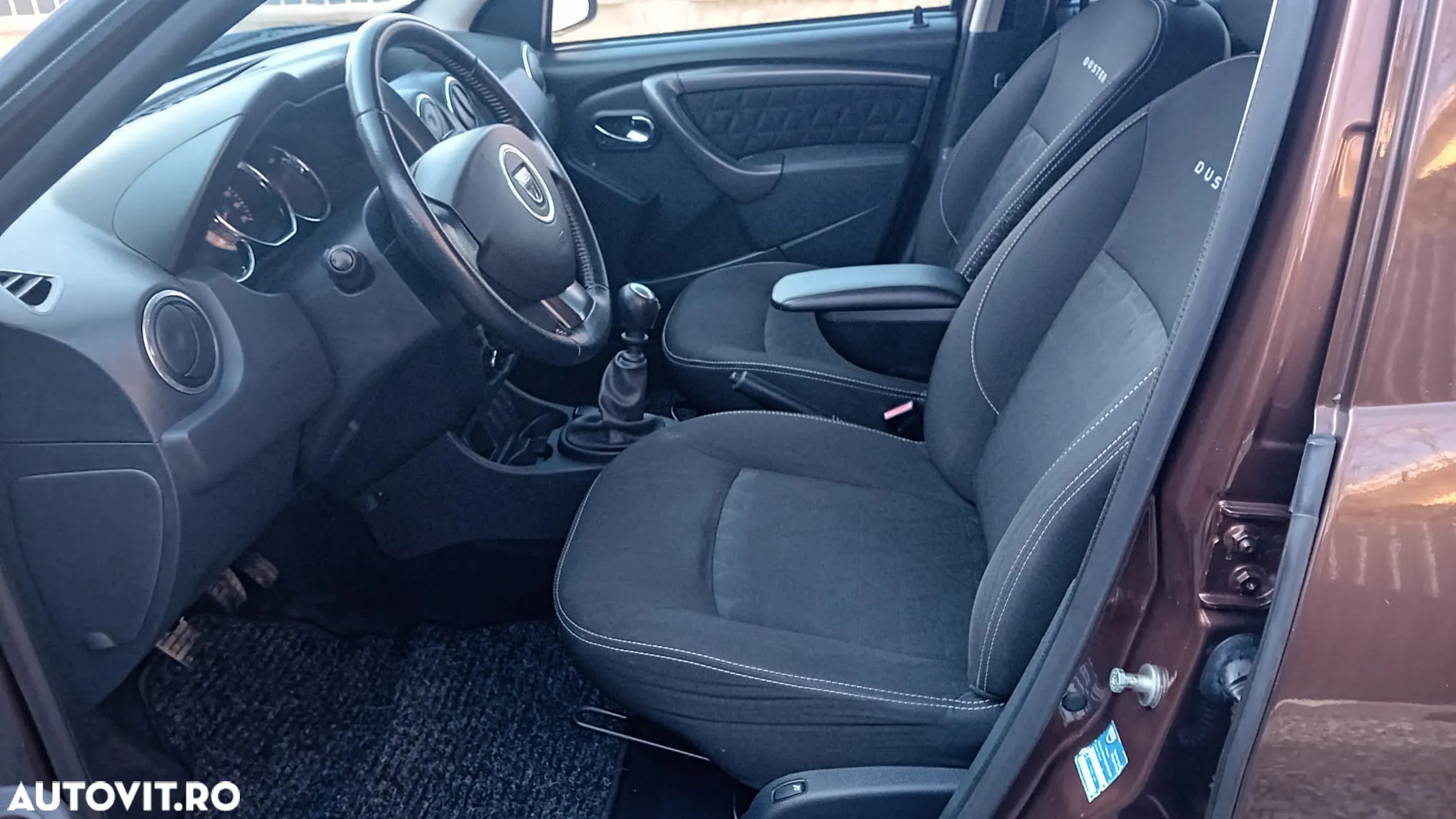Dacia Duster 1.5 dCi 4x2 Prestige - 5