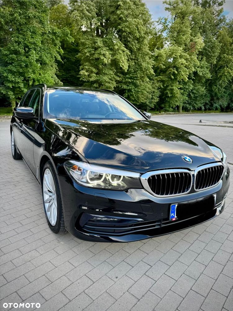 BMW Seria 5 520d Sport - 4