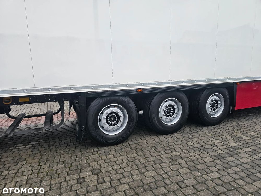 Schmitz Cargobull CHŁODNIA THERMO-KING SLXi300 Kwiatowa szer.2.50 - 13