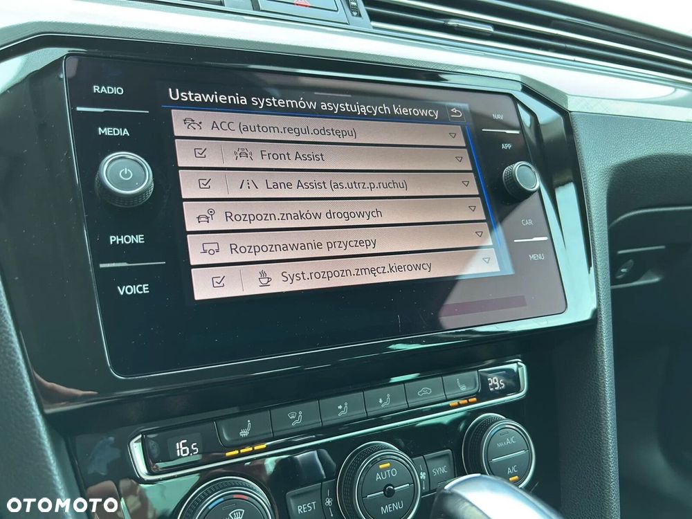 Volkswagen Passat 1.5 TSI EVO Business DSG - 31