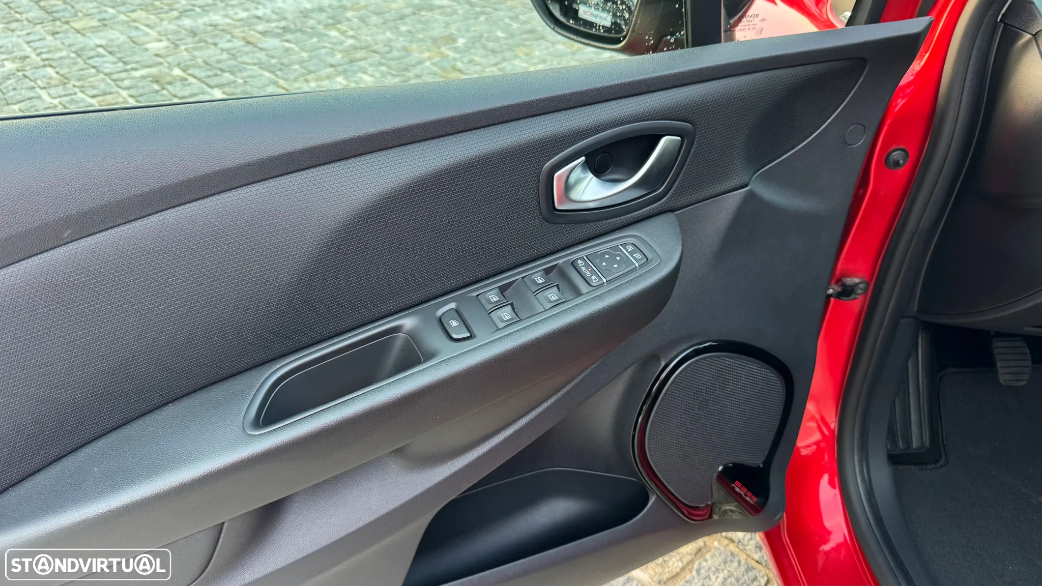 Renault Clio (Energy) TCe 90 Start & Stop INTENS - 14