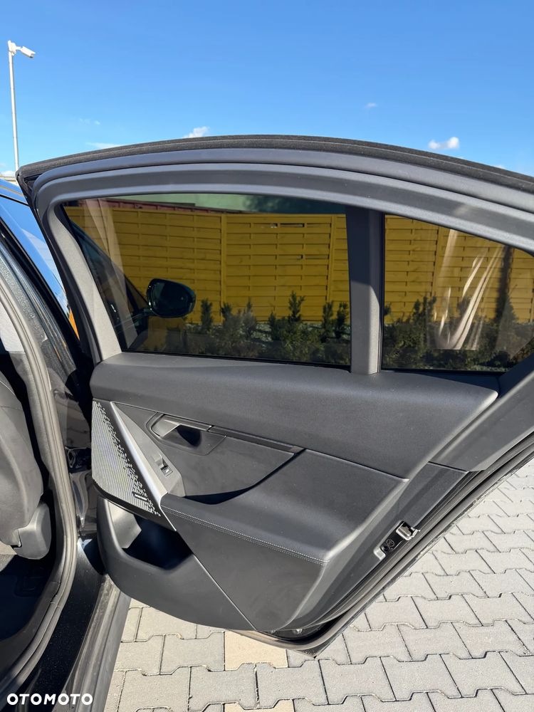 BMW Seria 5 520d mHEV - 24