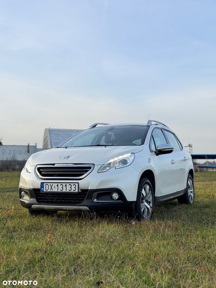 Peugeot 2008 1.2 Pure Tech Allure S&S - 1