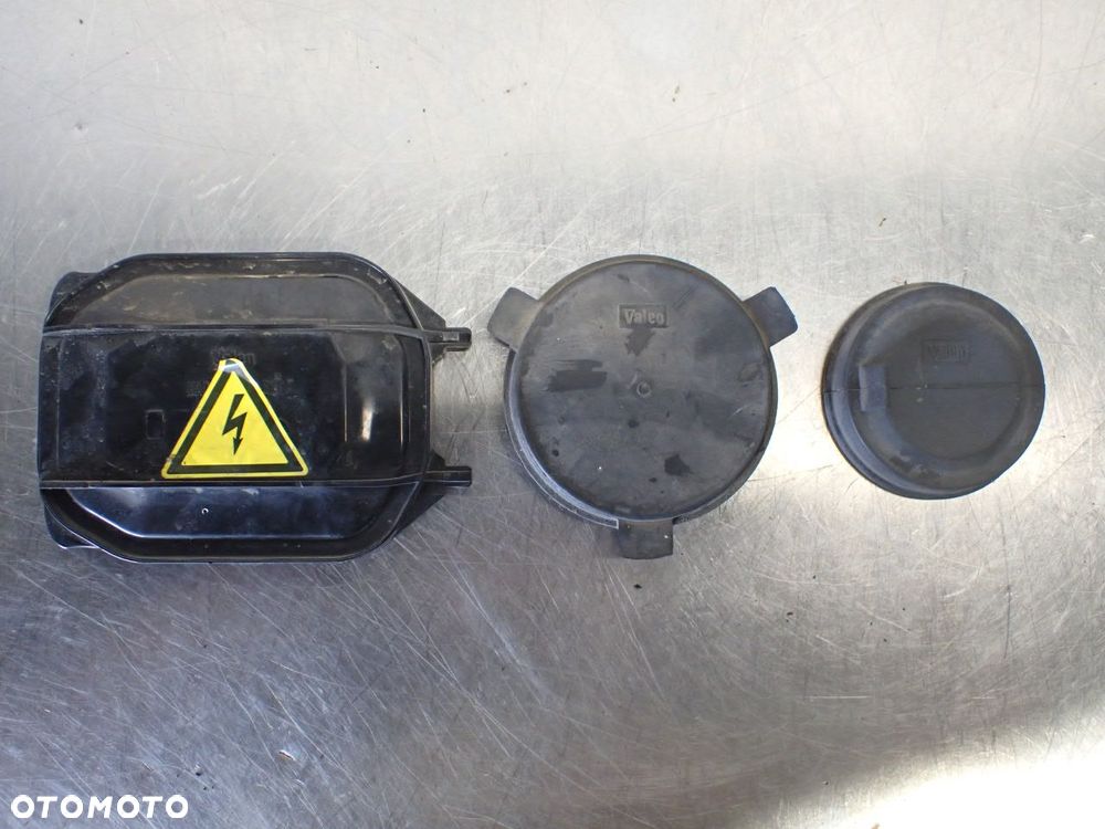 ZAŚLEPKA LAMPY PRZÓD KOMPLET LEWA VOLKSWAGEN TOUAREG 5.0