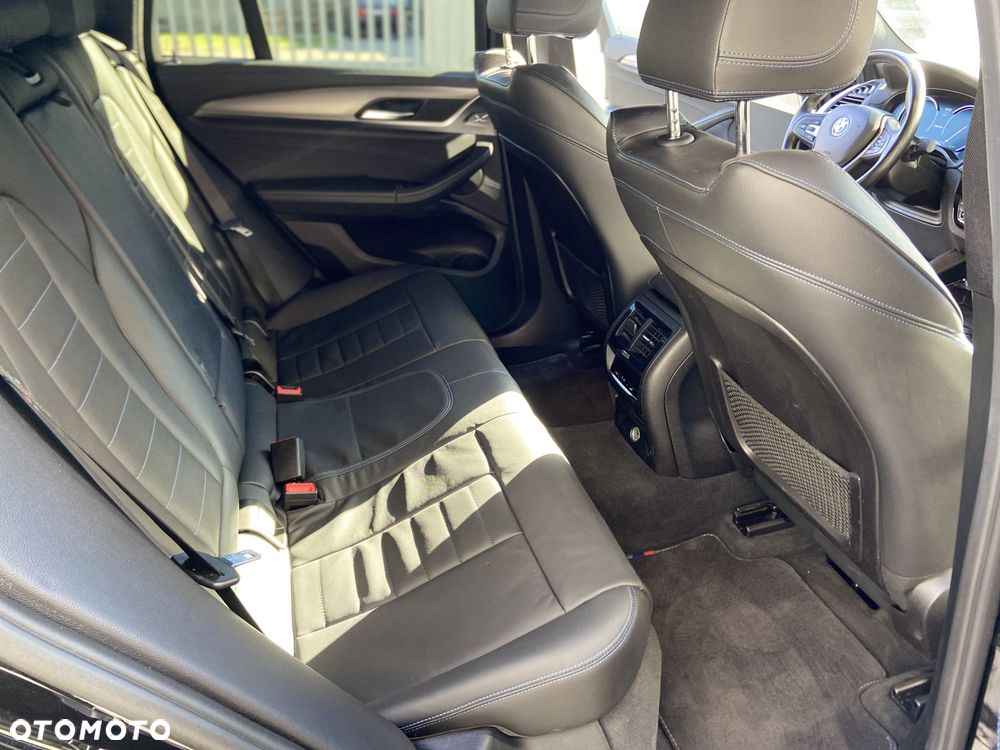 BMW X4 xM40i - 16