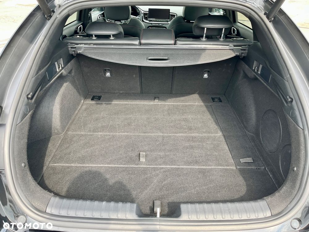 Kia ProCeed 1.6 T-GDI GT DCT - 8