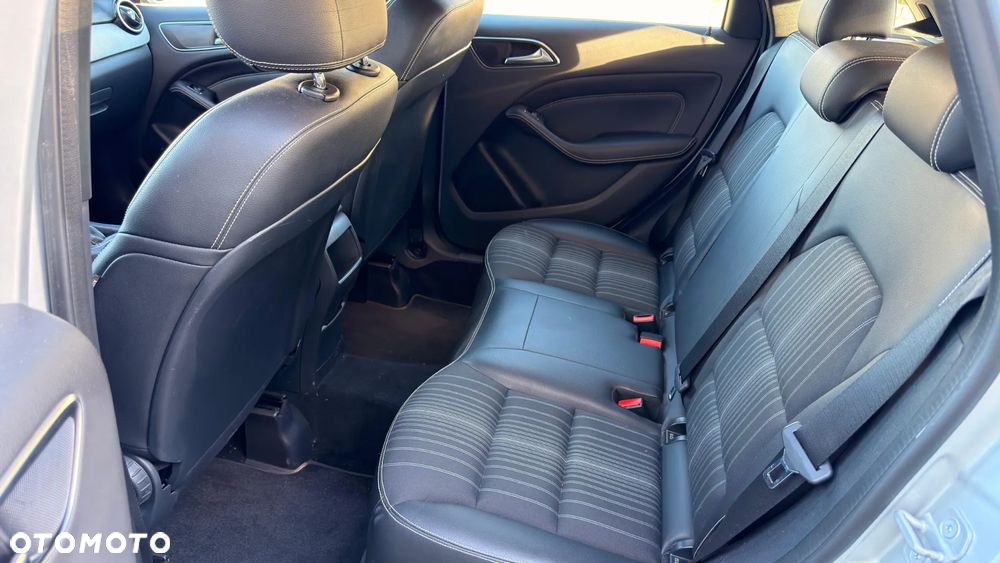 Mercedes-Benz Klasa B 180 - 7