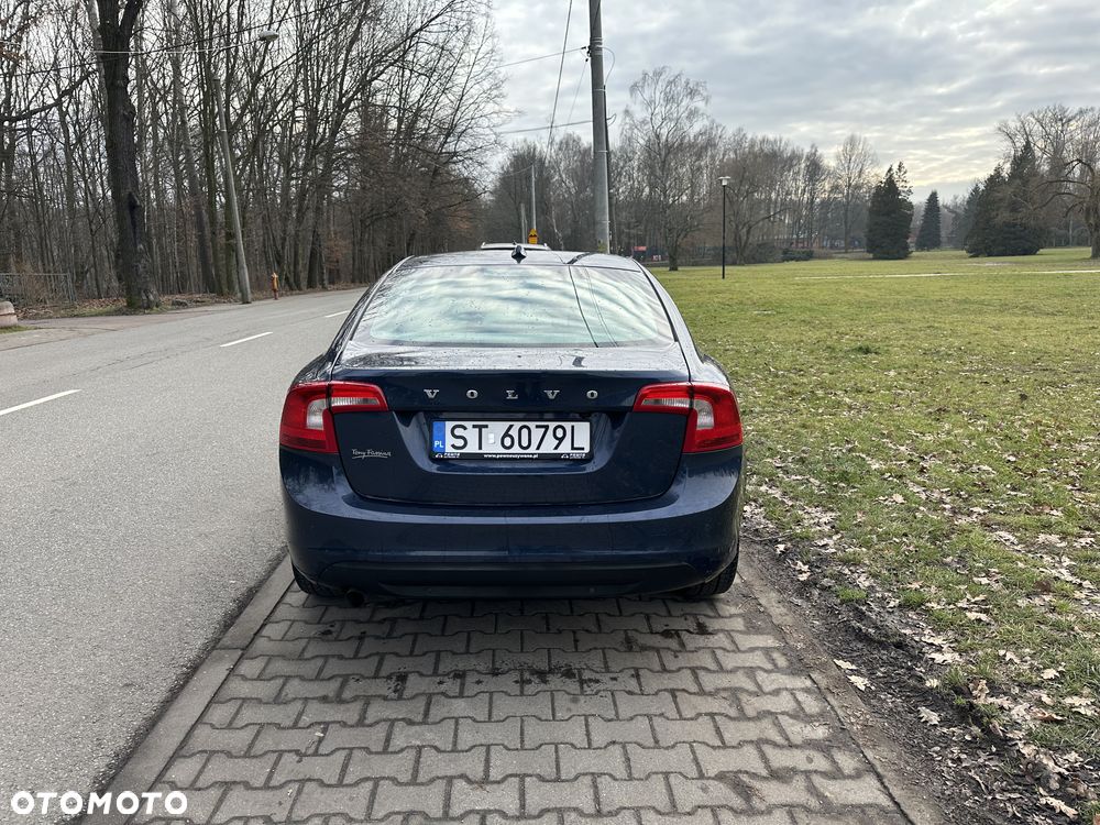 Volvo S60 D3 Geartronic Momentum - 5