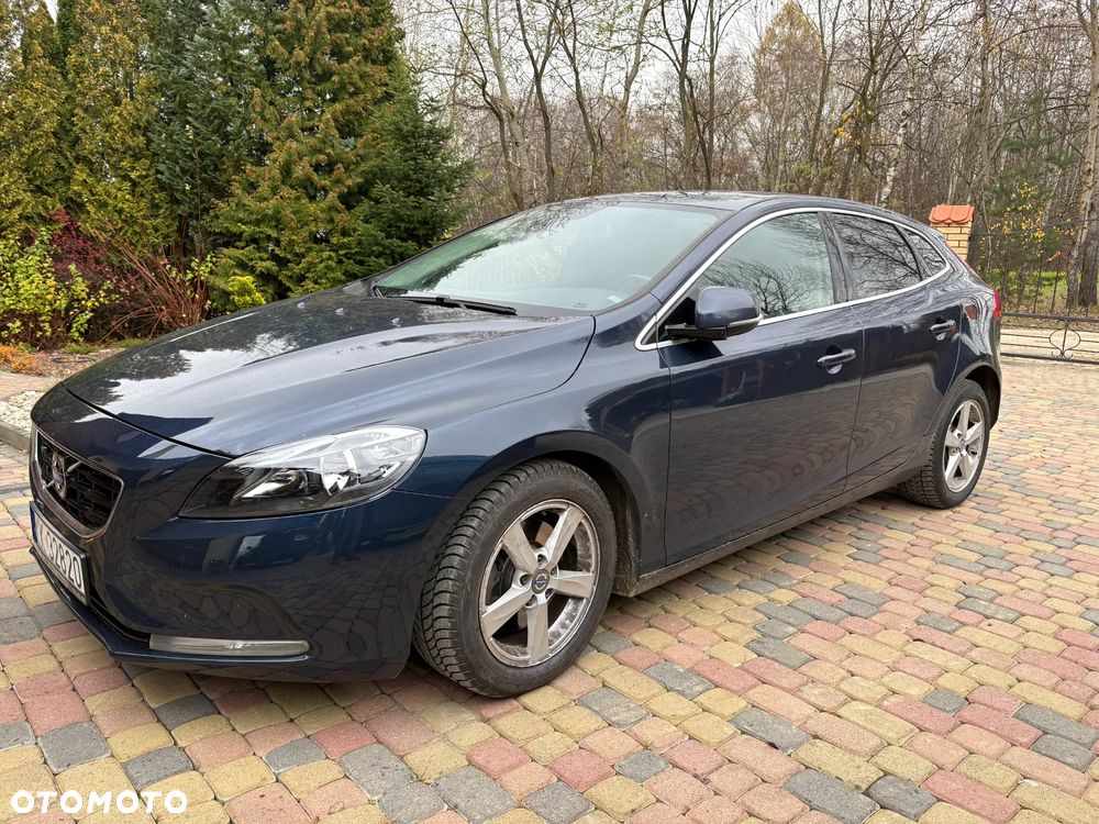 Volvo V40 D2 Powershift - 1