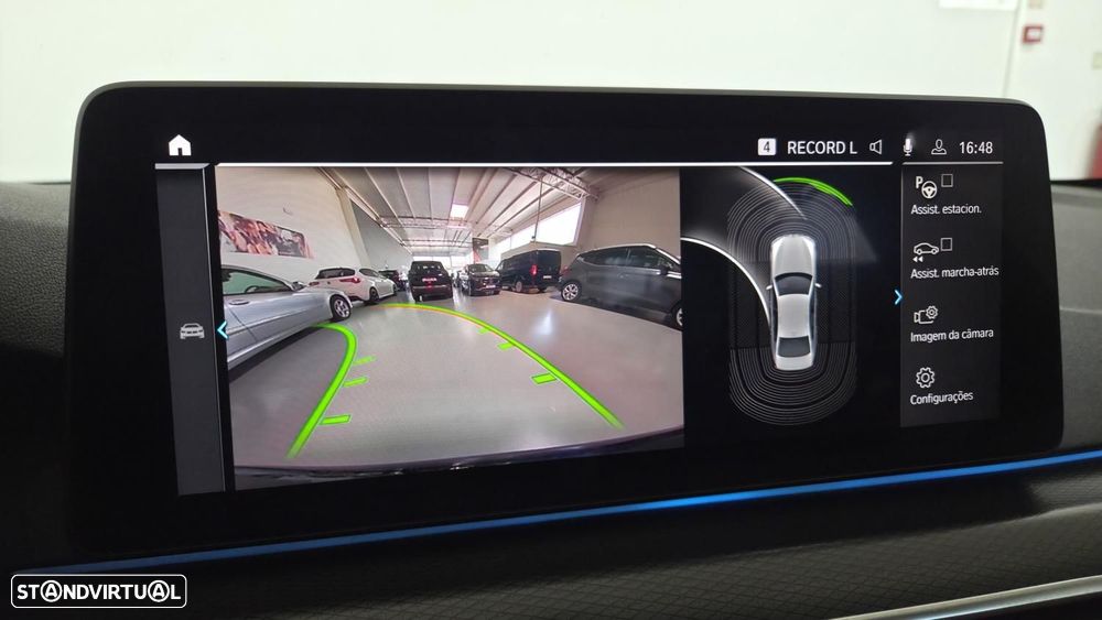 BMW 530 e Pack Desportivo M - 15