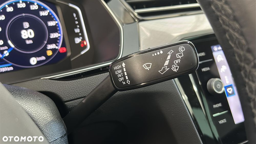 Volkswagen Passat Variant 2.0 TDI EVO Business DSG - 25