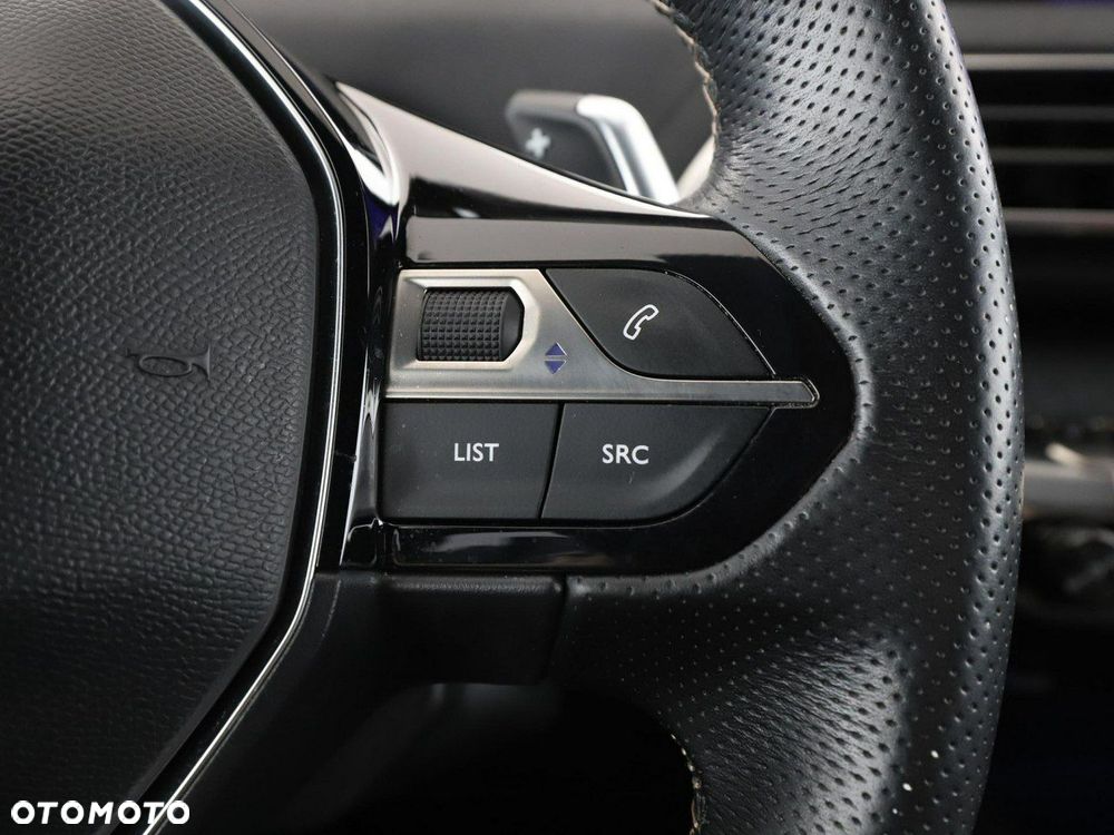 Peugeot 3008 1.2 PureTech GT S&S EAT8 - 32