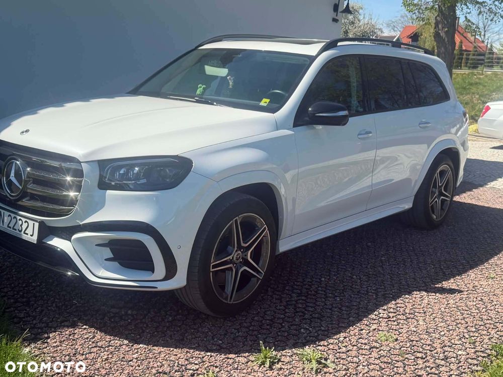 Mercedes-Benz GLS - 1