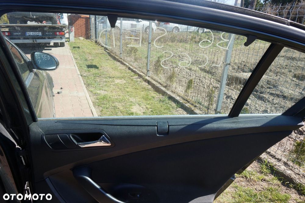 BOCZEK TAPICERKA DRZWI PRAWY TYŁ PASSAT B6 SEDAN ROLETA VOLKSWAGEN 2005-2010 - 4