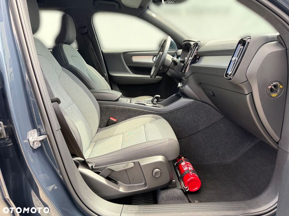 Volvo XC 40 - 24