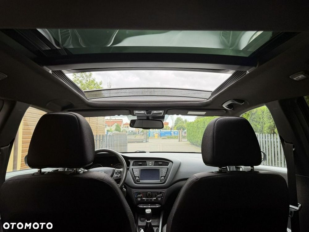 Hyundai i20 - 18
